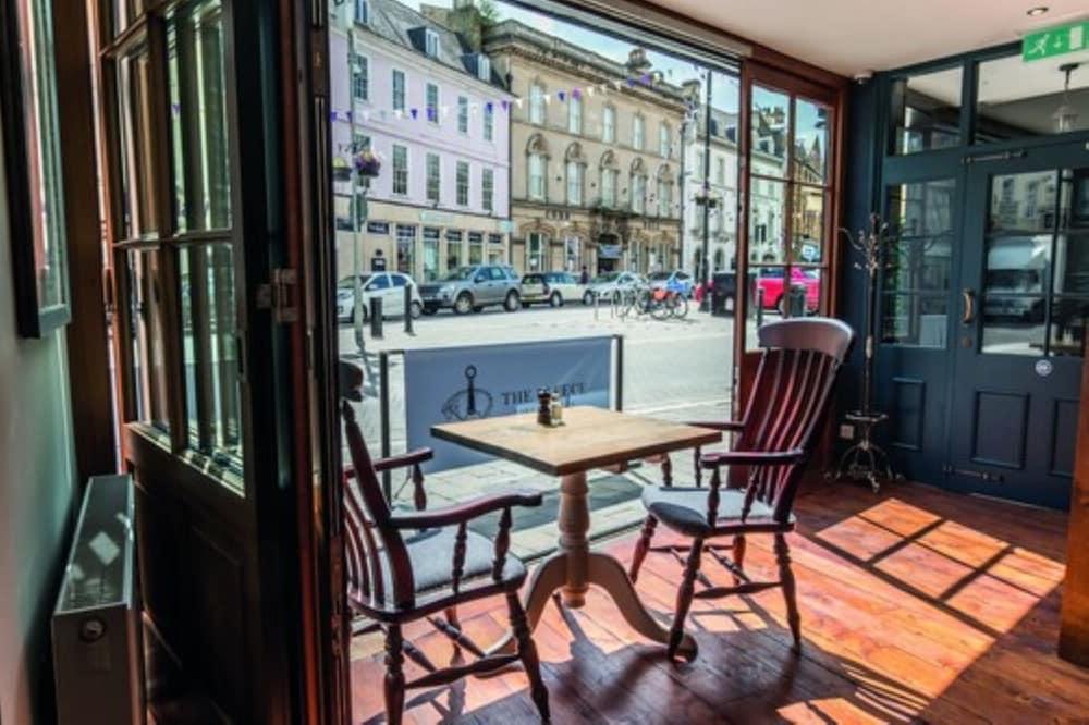 The Fleece At Cirencester Exterior foto Interior of the restaurant