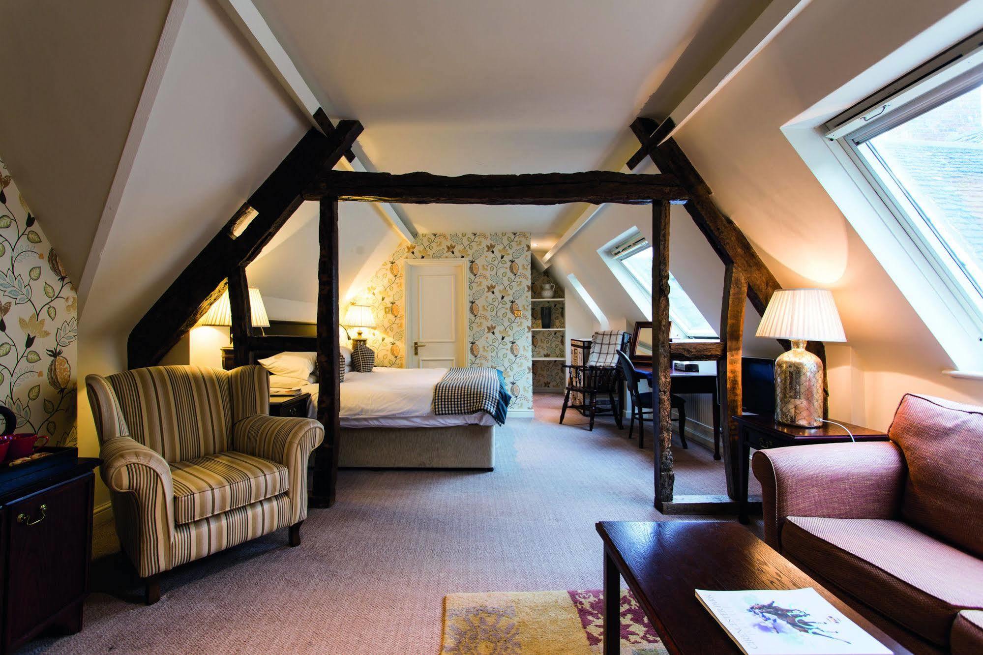 The Fleece At Cirencester Exterior foto A suite at the hotel