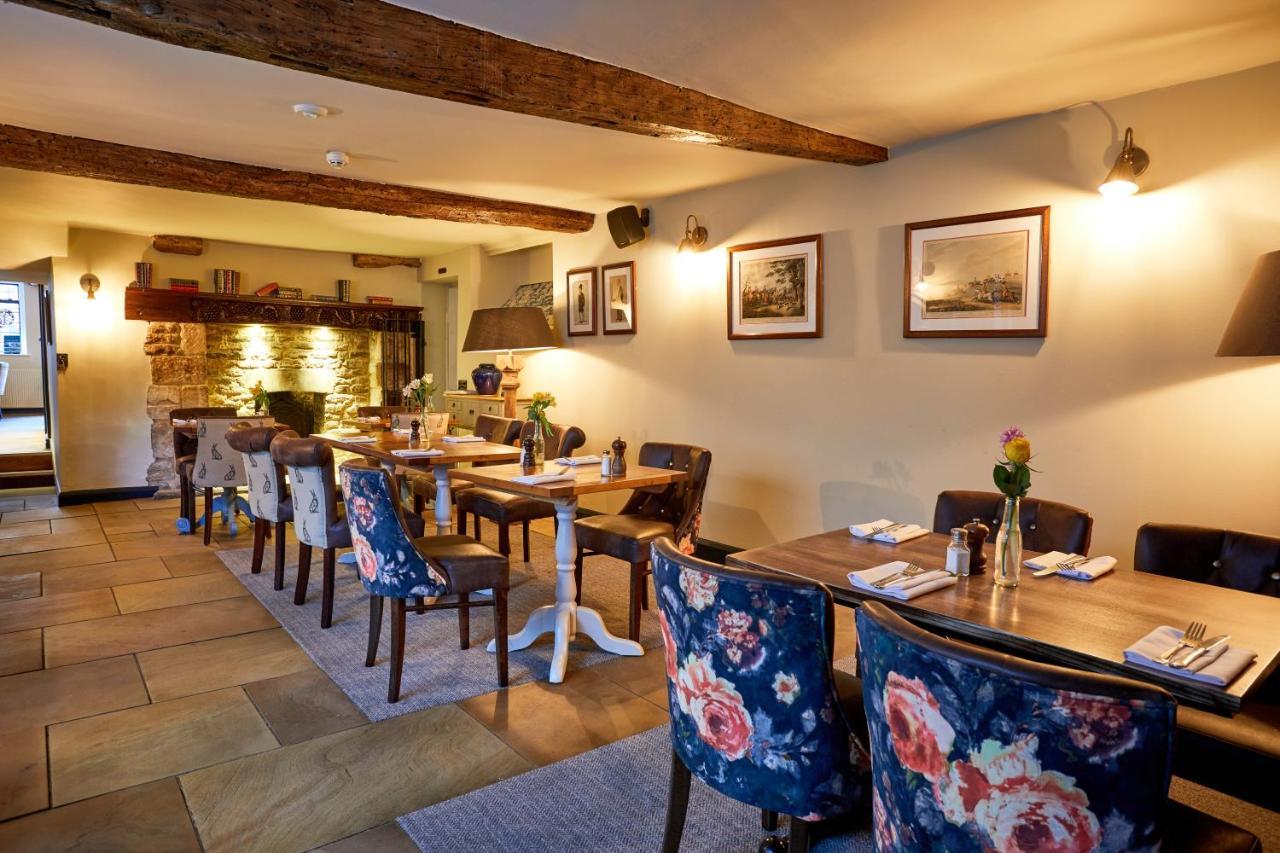 The Fleece At Cirencester Exterior foto The restaurant at The Old parsonage